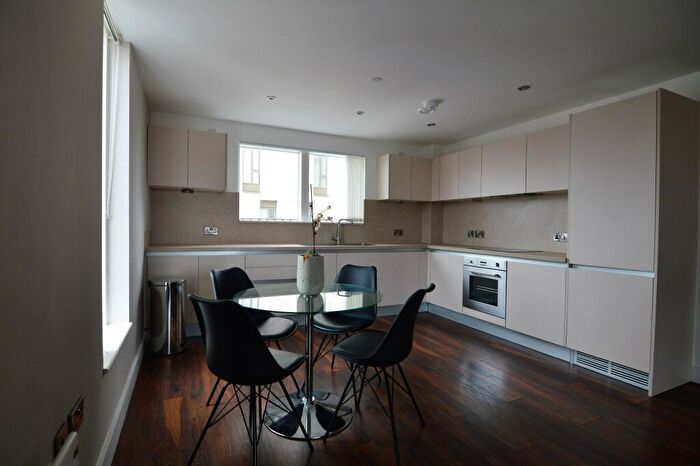 2 Bedroom Apartment To Rent In Cambridge Street, Manchester, M1