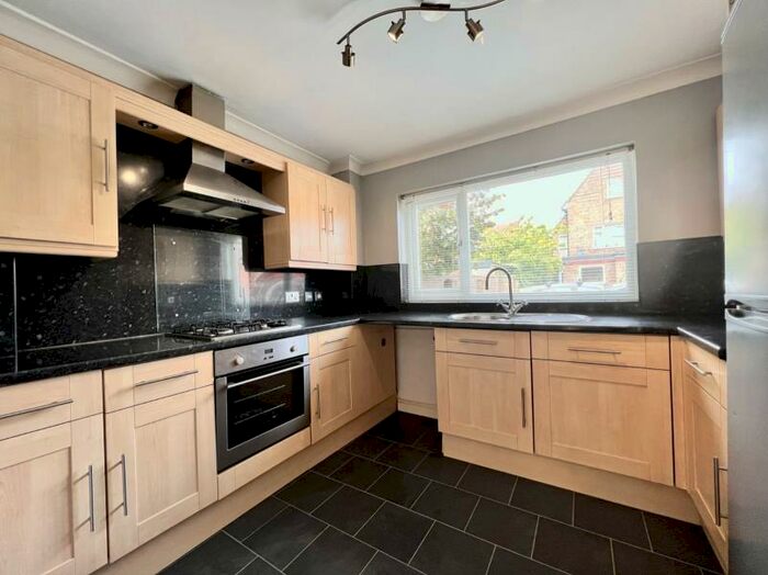 2 Bedroom Ground Flat To Rent In Rokel Court, Inglemire Lane, HU6