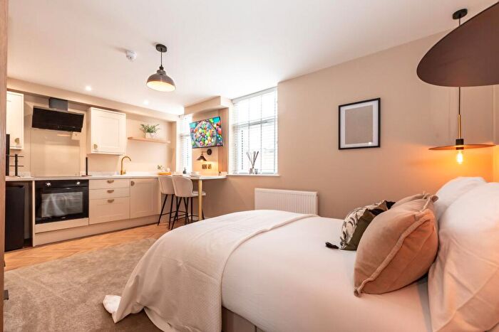 Studio To Rent In Room . King Alfred Street, DE22