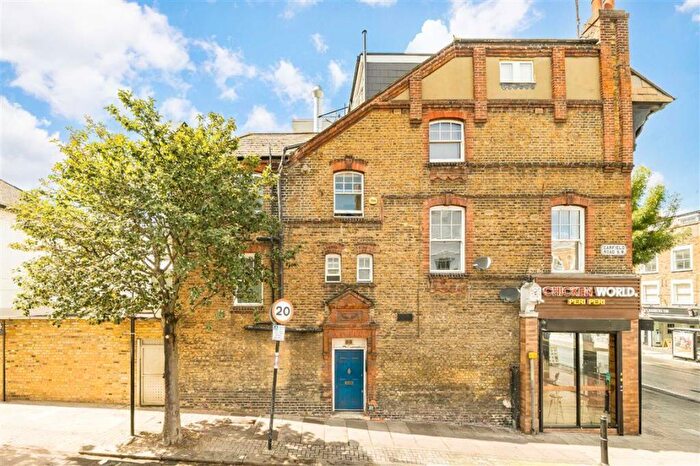 2 Bedroom Flat To Rent In Lavender Hill, London, SW11