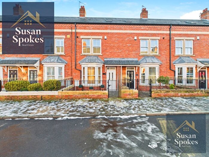 3 Bedroom Town House For Sale In Church Green, Hepscott Terrace, South Shields, NE33