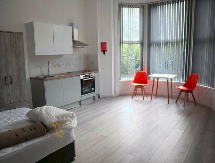 1 Bedroom House To Rent In Park Drive, Huddersfield, HD1