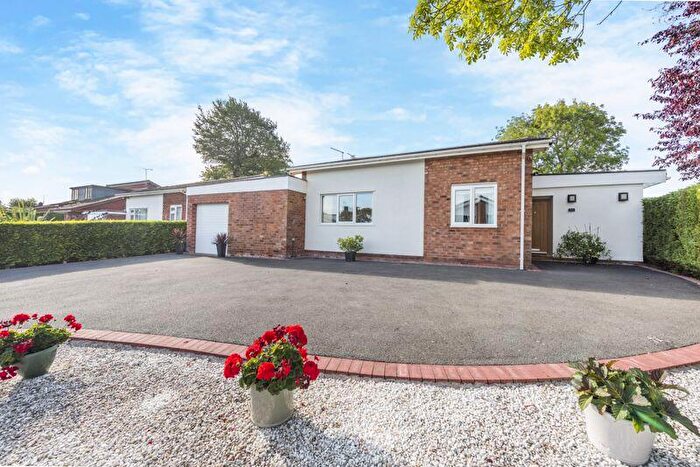5 Bedroom Bungalow For Sale In Greenlands, Tattenhall, Chester., CH3