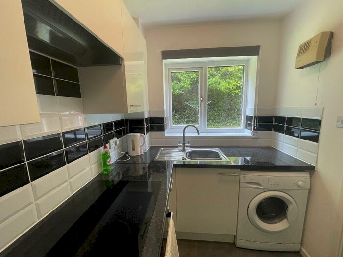 1 Bedroom Flat To Rent In Brunel Road, Southampton, SO15