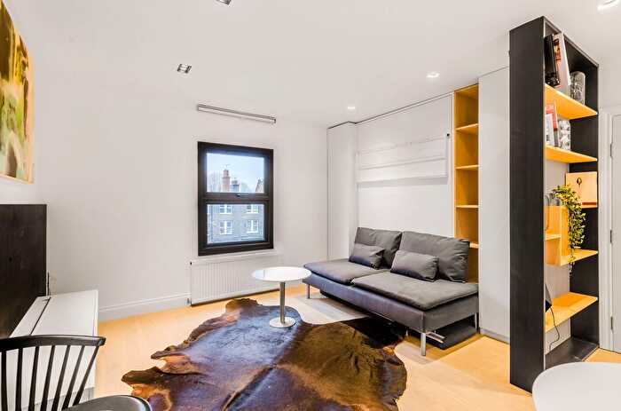 Studio To Rent In Talgarth Road, Barons Court, London, W14