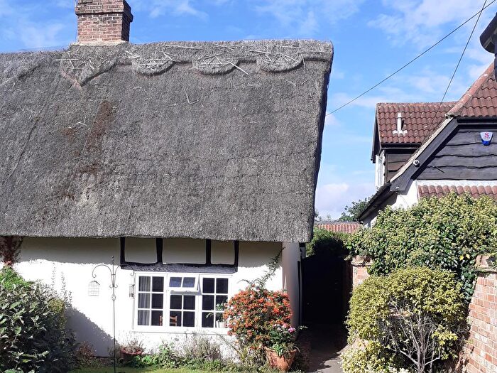 2 Bedroom Semi-Detached House To Rent In Days Lane, Biddenham, MK40