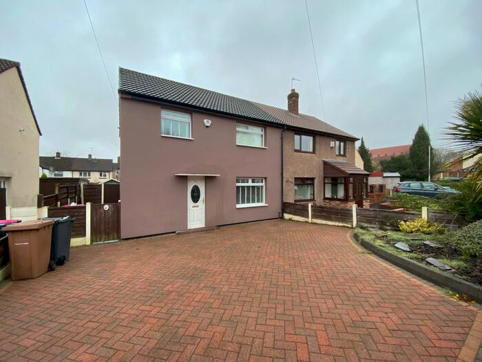3 Bedroom Semi-Detached House To Rent In Birch Drove, Pendlebury M27