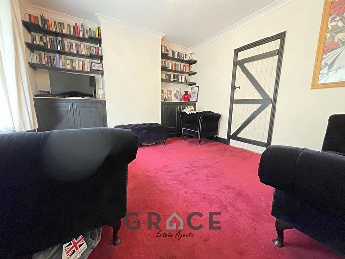 2 Bedroom Semi-Detached House For Sale In Little Croft Street, Ipswich, IP2