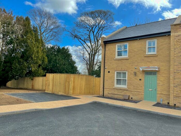 4 Bedroom House To Rent In Everly Mews, Bury St Edmunds, IP33