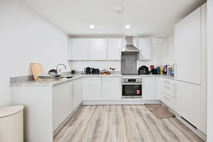 1 Bedroom Flat For Sale In Newtown Apartments, Newtown Road, Ashford, TN24