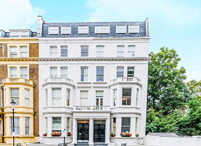 2 Bedroom Flat To Rent In Penywern Road, Earls Court, London, SW5