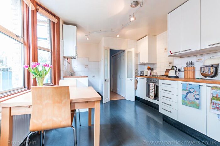 1 Bedroom Flat To Rent In Hansler Road London, SE22
