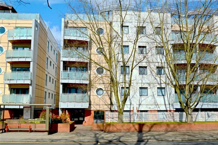 2 Bedroom Apartment To Rent In Brighton Road, Purley, CR8