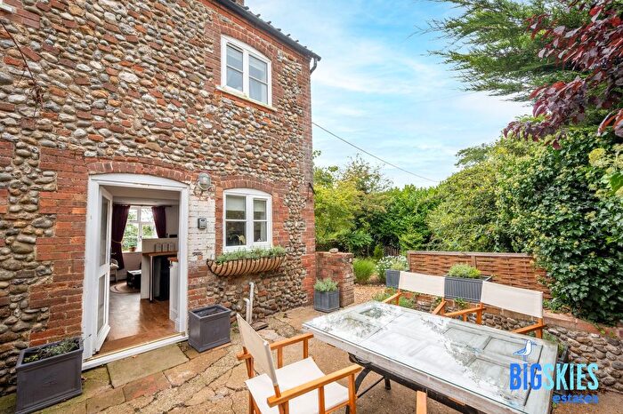 2 Bedroom Cottage For Sale In The Street, Baconsthorpe, NR25