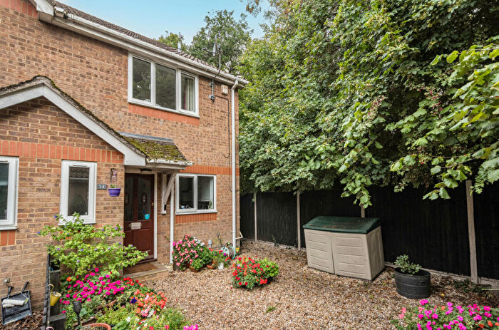3 Bedroom Semi-Detached House For Sale In Moorland Close, Locks Heath, Hampshire, SO31