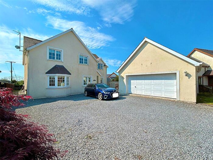 4 Bedroom Detached House For Sale In Conway Drive, Steynton, Milford Haven, Pembrokeshire, SA73