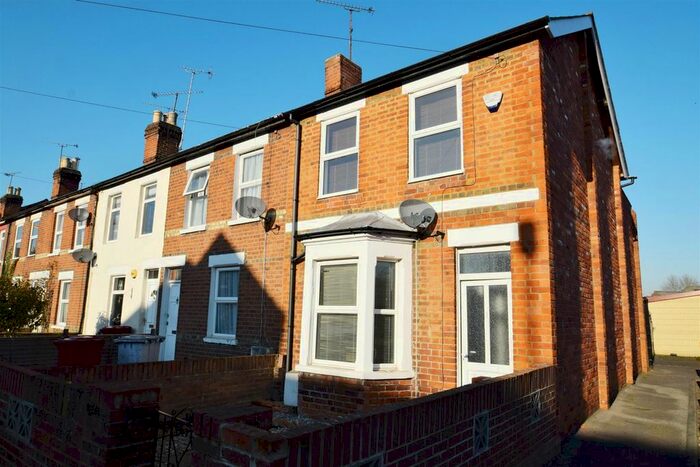 3 Bedroom End Of Terrace House To Rent In Northfield Road, Reading, Berkshire, RG1