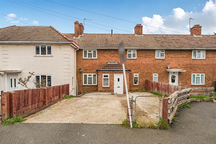 3 Bedroom Property For Sale In Addison Gardens, Surbiton, KT5