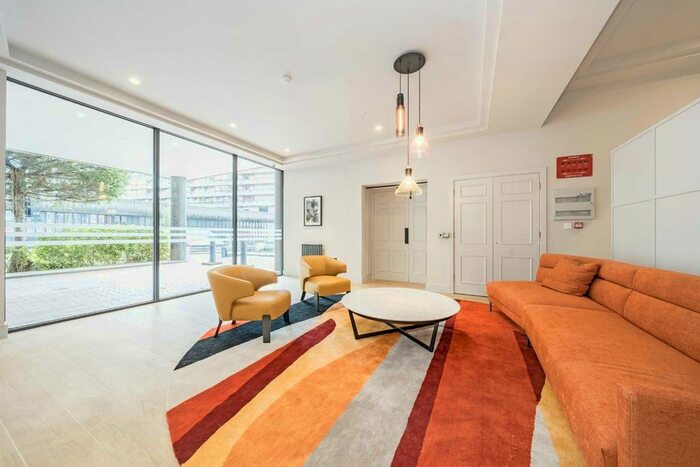 2 Bedroom Flat To Rent In Aldersgate Street, London, EC1A