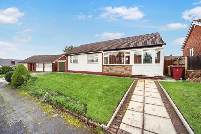 3 Bedroom Detached Bungalow For Sale In Laxford Grove, Bolton, BL3