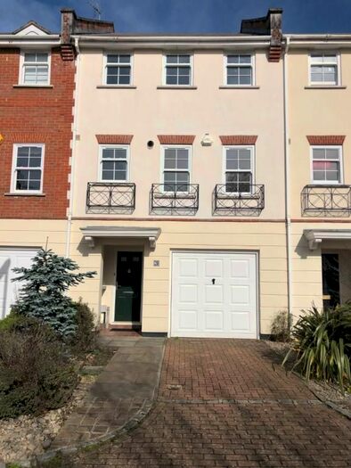 3 Bedroom Town House To Rent In Lancaster Drive, Camberley, GU15