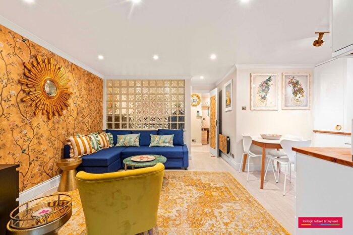 1 Bedroom Flat To Rent In Brompton Park Crescent, London, SW6