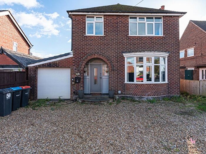 3 Bedroom Detached House For Sale In School Road, Meadowbank, Winsford, CW7