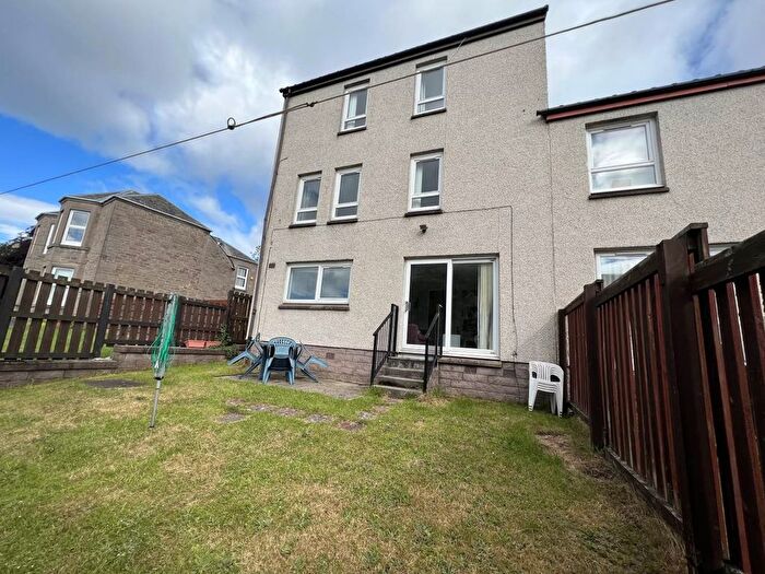 4 Bedroom Property To Rent In Benvie Road, Dundee, DD2