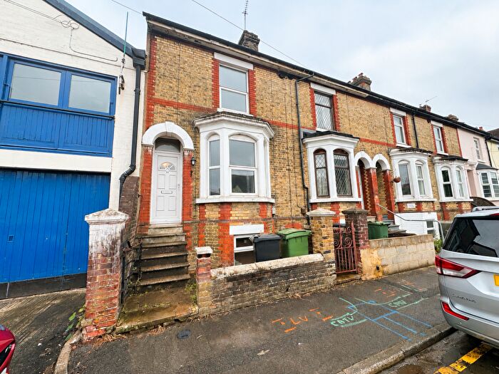 3 Bedroom Terraced House For Sale In Foster Street, Maidstone, ME15