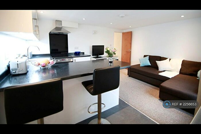 1 Bedroom Flat To Rent In Bedford Road, Reading, RG1