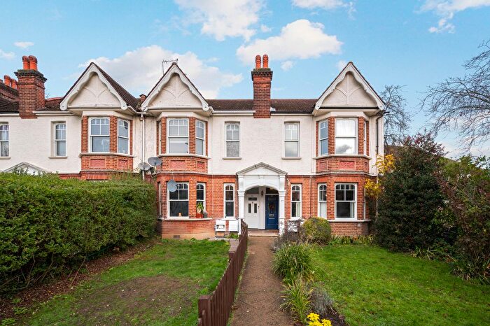 2 Bedroom Flat For Sale In Cambridge Road, West Wimbledon, SW20