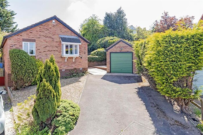 3 Bedroom Detached Bungalow For Sale In Central Drive, Hasland, Chesterfield, S41