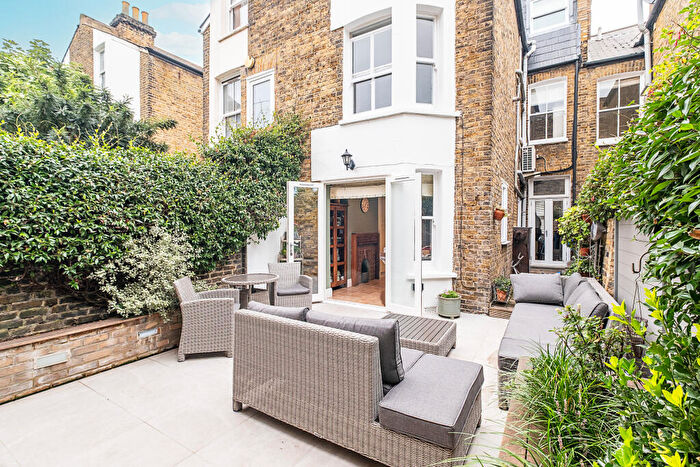 5 Bedroom House For Sale In Marmion Road, London, SW11