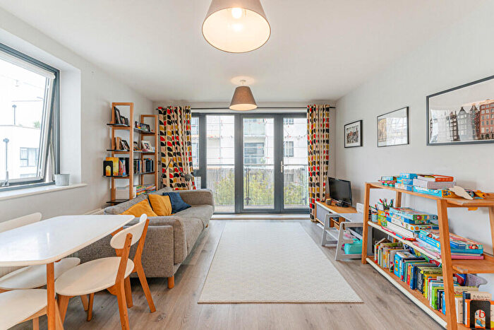 2 Bedroom Flat For Sale In Rockwell Court, Papermill Place, London, Greater London, E17