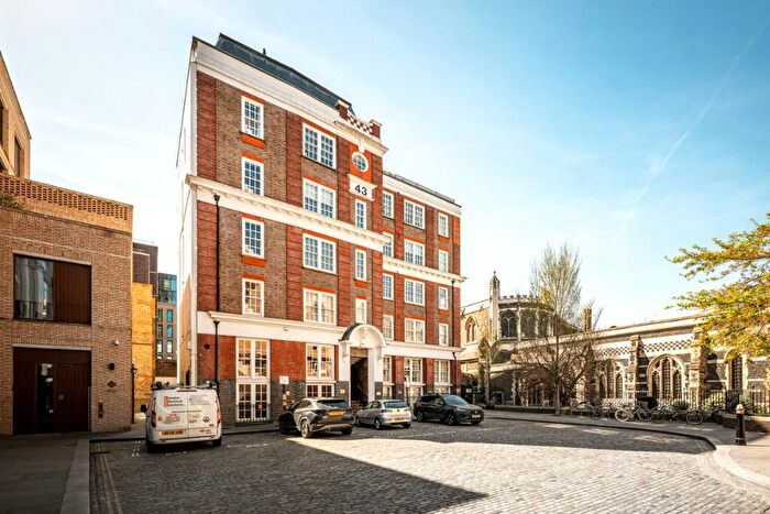 1 Bedroom Apartment For Sale In Bartholomew Close, London, EC1A