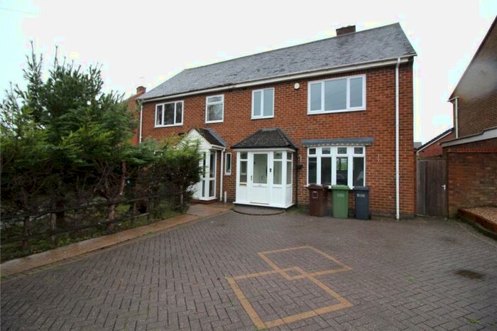 3 Bedroom Semi-Detached House To Rent In Stratford Road, Shirley, Solihull, B90