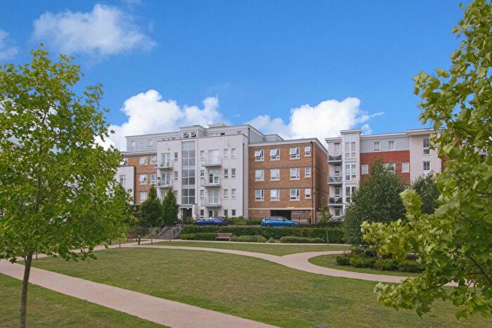 2 Bedroom Flat To Rent In Heron Way, Maidenhead, SL6