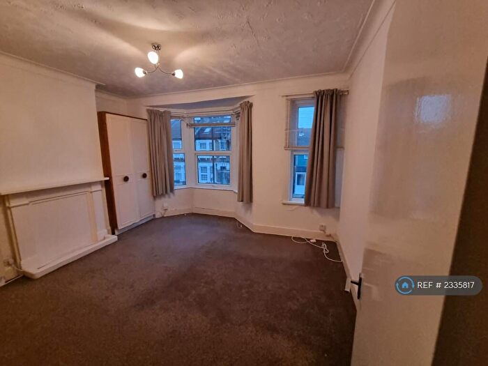 1 Bedroom Flat To Rent In Salcombe Road, London, E17