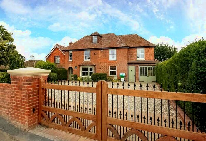 6 Bedroom Semi-Detached House To Rent In Faringdon Road, Southmoor, OX13
