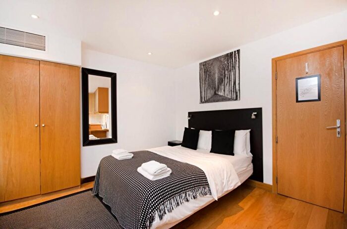 Studio To Rent In Cartwright Gardens, Bloomsbury, London, WC1H