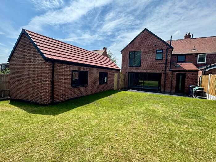 3 Bedroom Semi-Detached House To Rent In Scorcher Hills Lane, Burghwallis, Doncaster, DN6