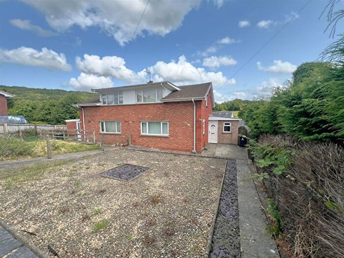 2 Bedroom Semi-detached House For Sale In Parks Road, Mitcheldean, GL17