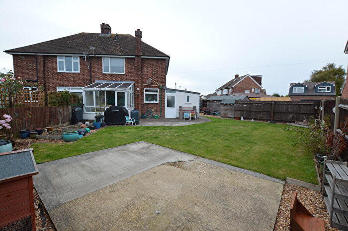 3 Bedroom Semi-Detached House For Sale In Beancroft Road, Marston Moretaine, MK43