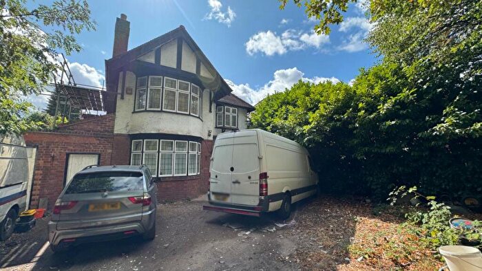 4 Bedroom Detached House For Sale In Bristol Road, Birmingham, West Midlands, B5
