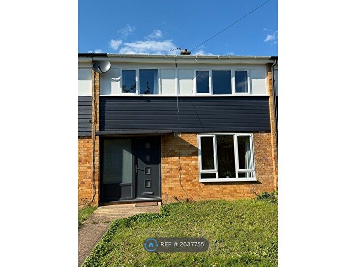 3 Bedroom Terraced House To Rent In Kent Way, Cambridge, CB4