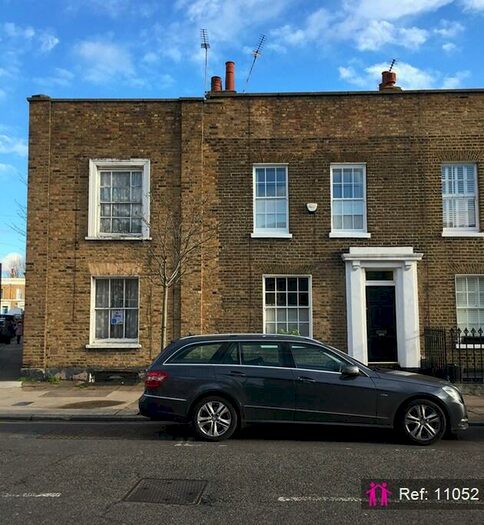 3 Bedroom Terraced House To Rent In Salmon Lane, London, E14
