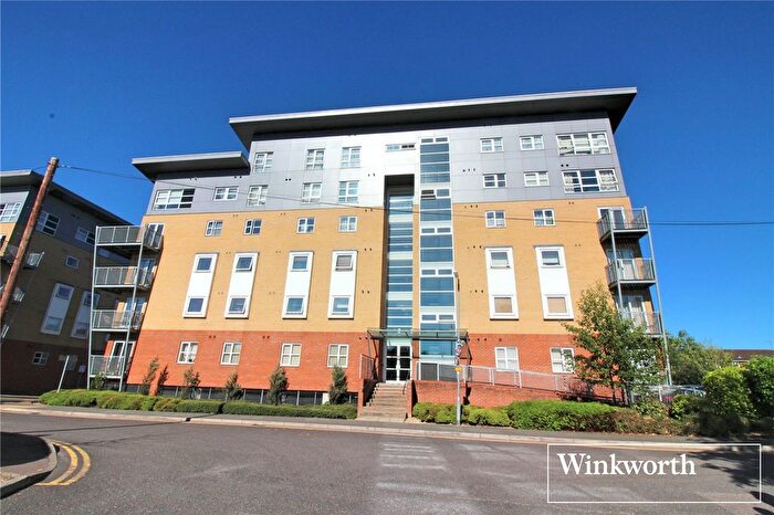 2 Bedroom Flat To Rent In Station Road, Borehamwood, Hertfordshire, WD6