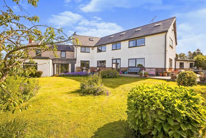 6 Bedroom Character Property For Sale In Waen Isa Lane, Babell, Holywell, CH8