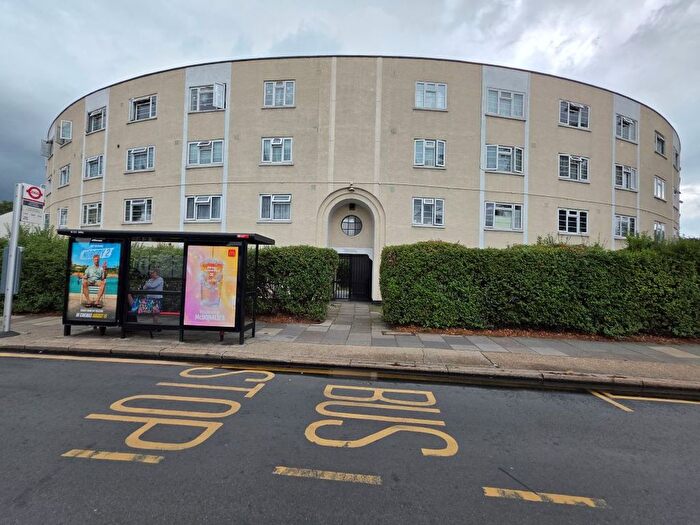 2 Bedroom Flat For Sale In Flat Charlton Court, High Street South, London, E6