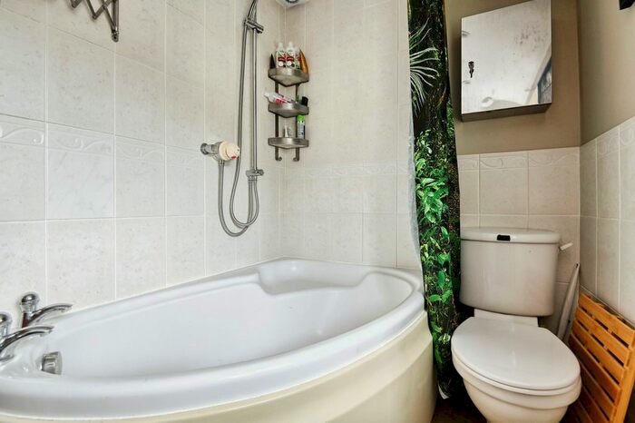 3 Bedroom Terraced House For Sale In Albert Road, Hinckley, Leicestershire, LE10